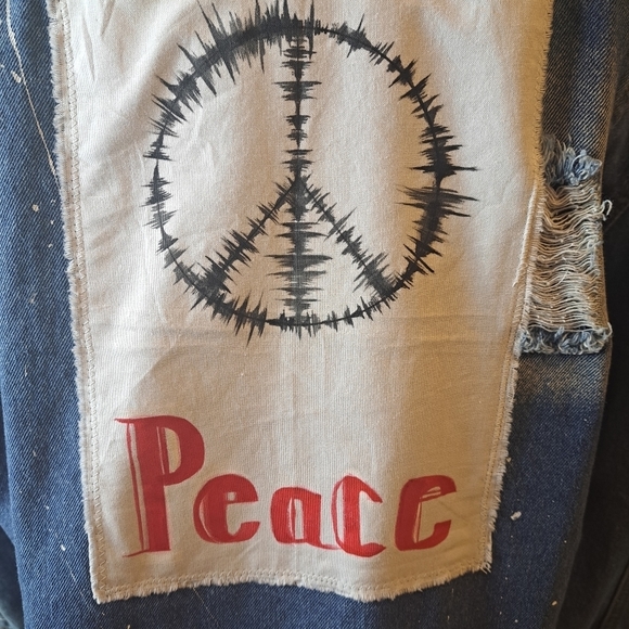 Rolling Paper Upscaled Statement Jean Jacket With Hand Painted Peace Sign Patch - Picture 5 of 8